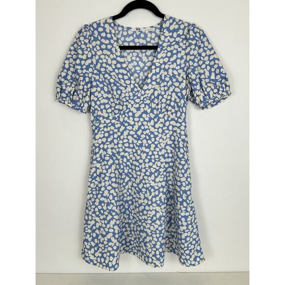 Uniqlo Dresses & Skirts - Uniqlo Babydoll Light Blue Fit and Flare Dress Printed Short Sleeve Women's XS
